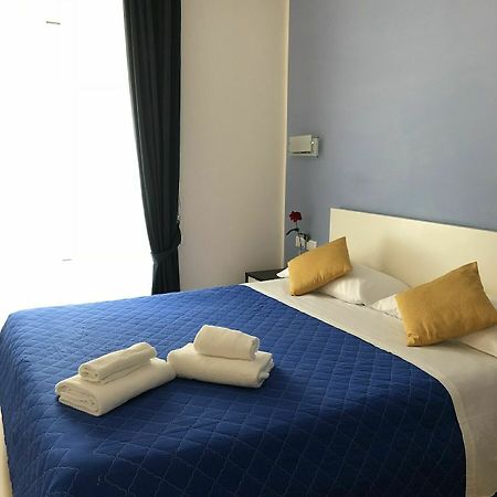 רומא Residenza Giulia Al Colosseo מראה חיצוני תמונה