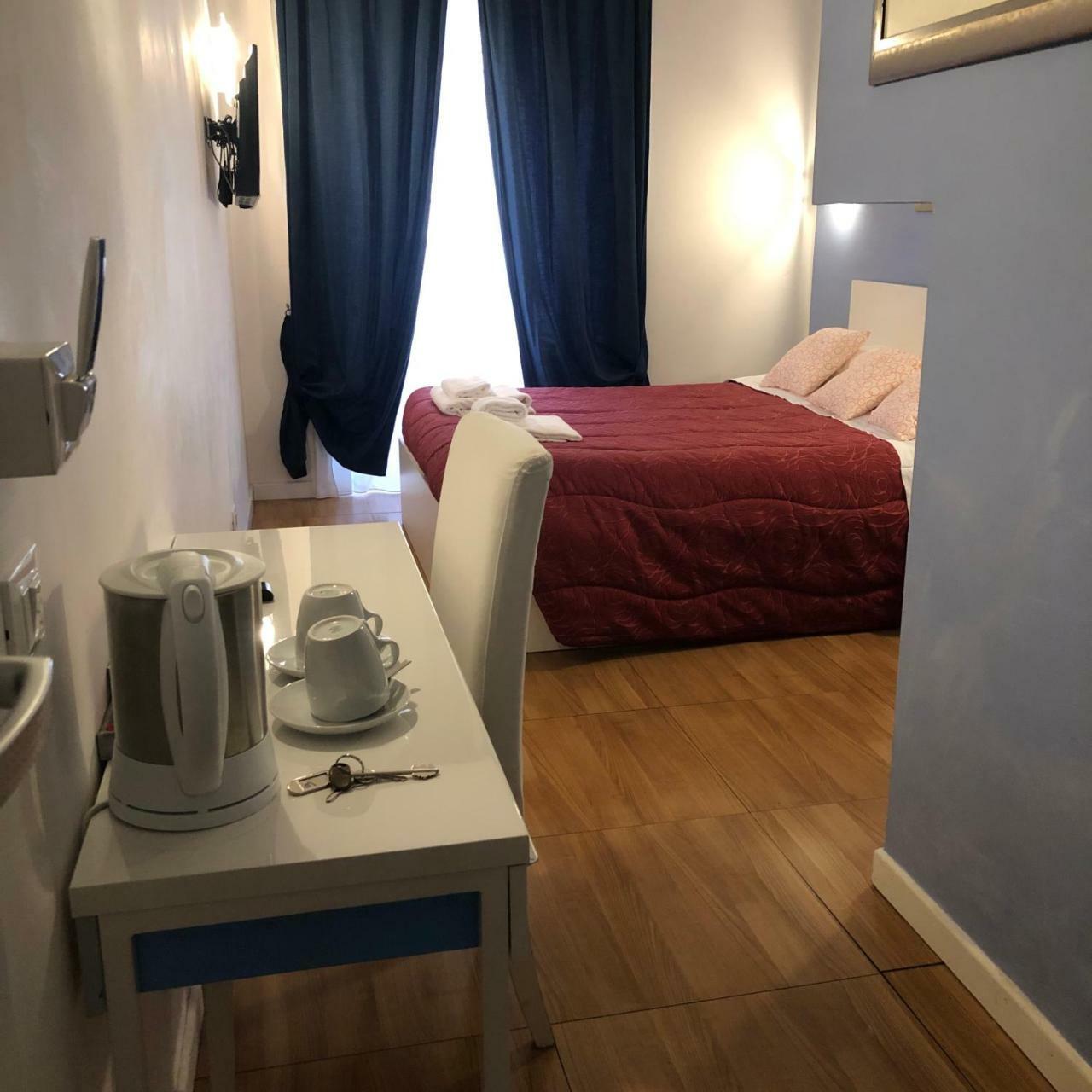 רומא Residenza Giulia Al Colosseo מראה חיצוני תמונה